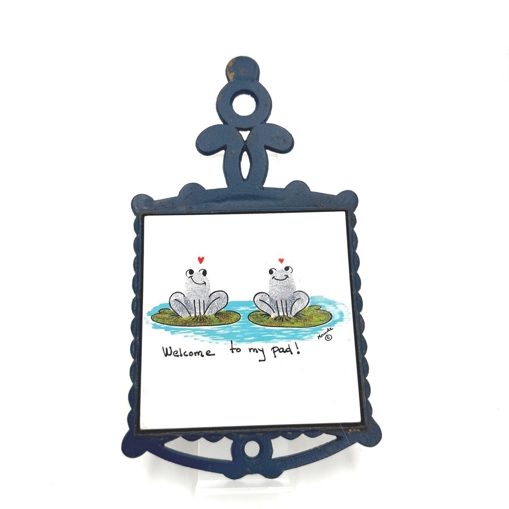 Vintage Maude‎ Fingerprint Picture Frog Trivet Cast Iron Blue Welcome To My Pad